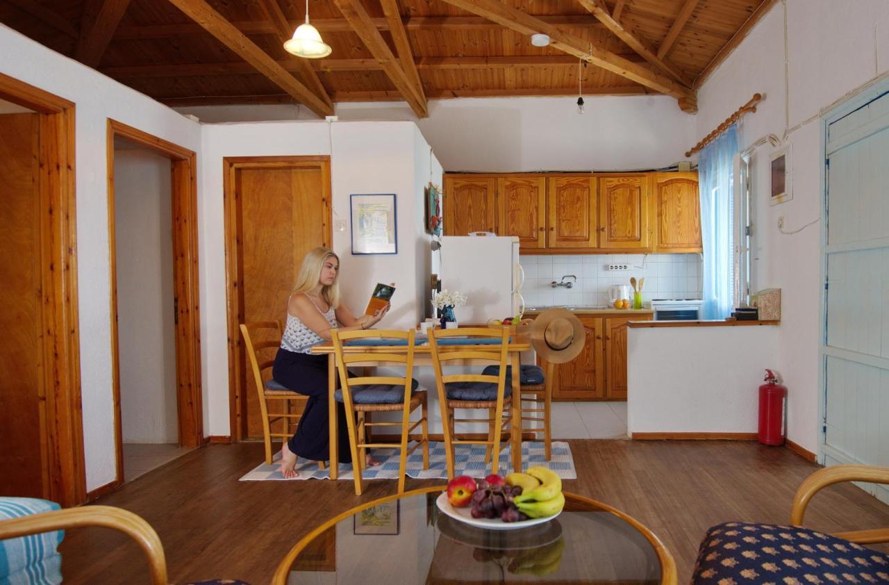 Seahorse Cottage Mourtero 外观 照片